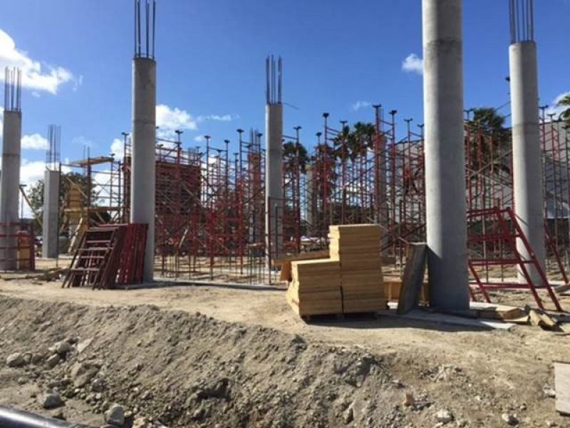 Shell Columns in Doral, FL